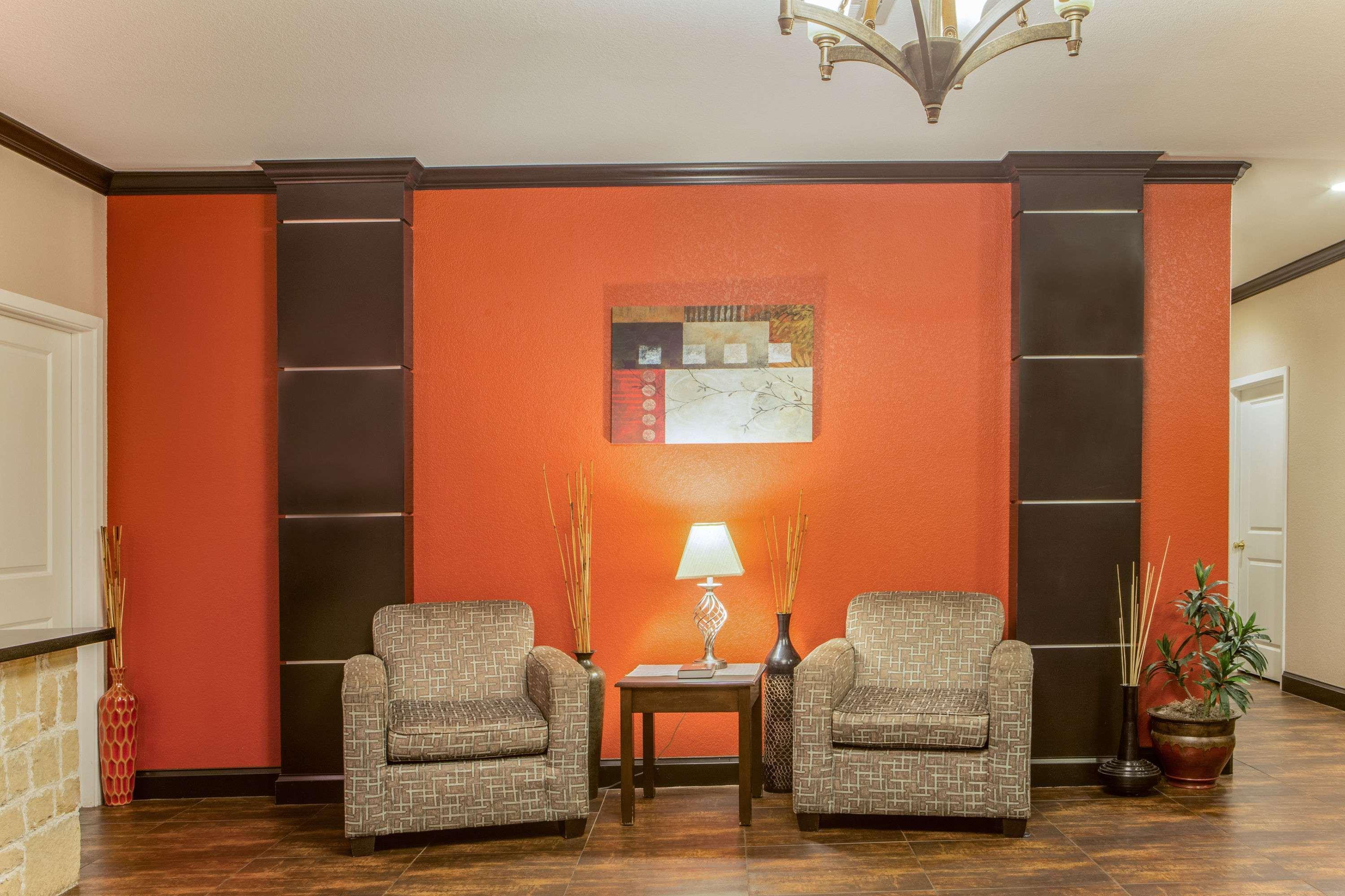 Super 8 By Wyndham La 2*