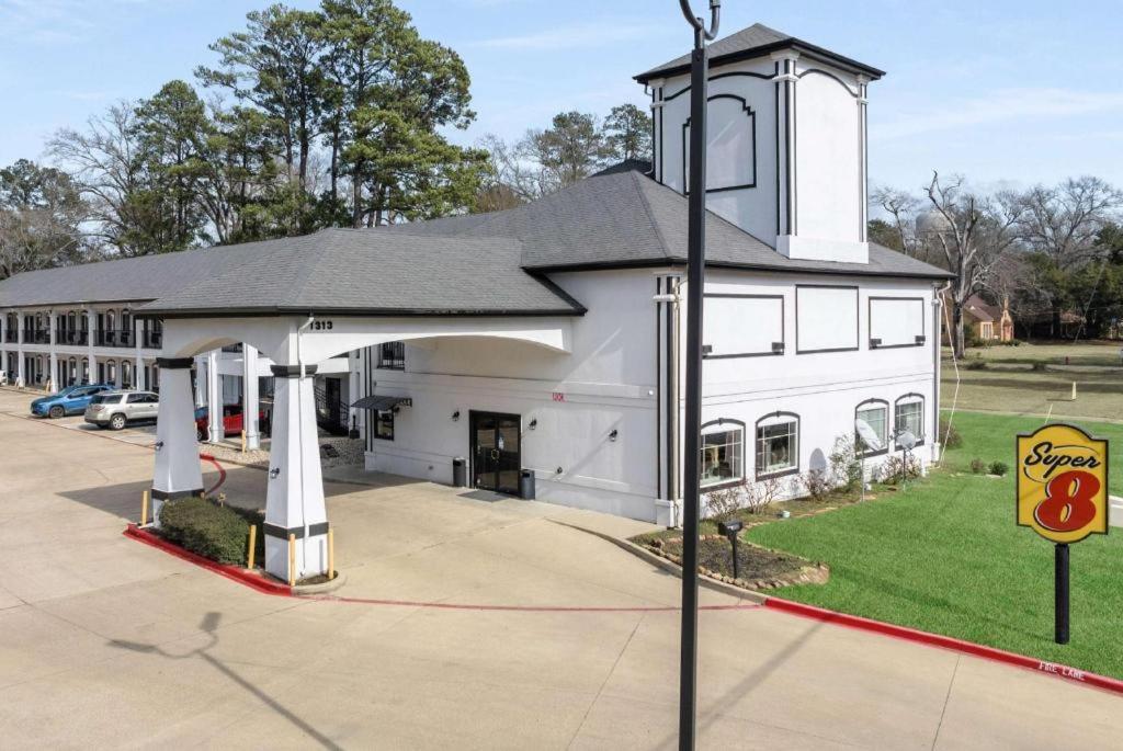 Super 8 By Wyndham La Mansfield