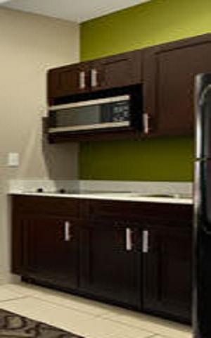 Super 8 By Wyndham La 2*