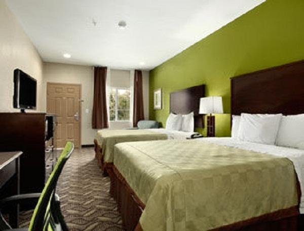 Super 8 By Wyndham La Mansfield